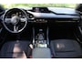 Mazda 3 2.0 e-SkyActiv-G M Hybrid 150 Sportive | NL-AUTO! | 1E EIGENAAR! | ADAPTIVE CRUISE | BTW! | CAMERA | STOELVERWARMING | PARK SENS V+A | HEAD UP | DODE HOEK | BOSE AUDIO