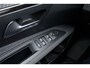 Peugeot 3008 1.2T Blue Lease Executive | 130PK | AUTOMAAT | Afneembare trekhaak | Camera | Navigatie | Parkeersensoren voor & achter | Climate Control | Apple Carplay & Android Auto