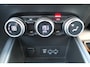 Renault Captur 1.6 E-Tech Plug-in Hybrid 160 Intens, Camera, Cruise, Apple Carplay, Rijklaarprijs incl. garantie.