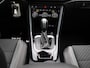 Volkswagen T-Roc Cabrio 1.5 TSI R-Line | 150 PK | Automaat | Blackstyle Pack | Stoel en Stuurverwarming | Parkeercamera | Carplay / Android Auto