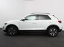 Volkswagen T-Roc 1.0 TSI 110pk Move Navigatie Apple Carpla/Android Auto Digitale Cockpit Climate Control Lichtmetalen velgen Dab