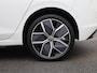 Volkswagen Golf 1.5 eHybrid Style Edition 204 PK| Panoramadak | Trekhaak | Navigatie | LED Matrix | Stoelverwarming | Stuurwielverwarming | Dodehoekdetectie