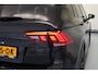 Volkswagen Tiguan 1.5 TSI R-Line Business+ Aut. [ Adapt.cruise Virtual Navi & Carplay ]