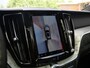 Volvo XC60 2.0 T6 Plug-in hybrid AWD Plus Dark 350 Pk Automaat Navi / DAB / Apple Carplay / Pano-dak