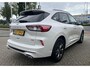 Ford Kuga 2.5 PHEV ST-Line | Wegklapbare Trekhaak | Verwarmbare Voor En Achterstoelen + Stuurwiel en Voorruit | Navigatie | Stoelen Half Leder Half Sensico | B&O |