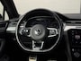 Volkswagen Passat Variant 1.4 TSI/150pk ACT Highline Business R|NAP|Dealer on.|Pano|Trekhaak|2x R-line|Camera|R line|Leder|18" LMV