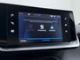 Peugeot 208 Allure 100pk | Trekhaak | Navigatie | Camera achter | Parkeersensoren | Automatische airco | Cruise control | Lichtmetalen velgen | Apple Carplay en Android auto