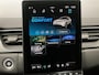 Renault Captur 1.3 mild hybrid 140 techno / 1200 KG Trekgewicht / Stoel- en Stuurverwarming / Google Maps Navigatie / Camera / Climate Control / Cruise Control /
