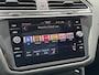 Volkswagen Tiguan 1.4 TSI eHybrid Life Automaat / Wegklapbare Trekhaak 1.800 Kg / Dealer Onderhouden / Panoramadak / Camera / Navigatie / ACC / Travel Assist / Dodehoek Detectie / Stoel & Stuurwielverwarming /