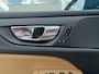 Volvo V60 Cross Country B5 251PK AWD Pro | Trekhaak | Adapt. Cruise | Stoelventilatie | Panodak