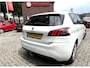 Peugeot 308 110 Pk Benzine * Executive * Panoramadak * Navigatie * Climate & Cruise Control * Voor en Achter Parkeersensoren * L.M. Velgen * Distributieriem in 2025 vervangen * Vingerhoets; Vierde Generatie Eersteklas Service. Al meer dan 100 jaar een begrip in de Brabantse Kempen