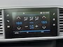 Peugeot 308 110 Pk Benzine * Executive * Panoramadak * Navigatie * Climate & Cruise Control * Voor en Achter Parkeersensoren * L.M. Velgen * Distributieriem in 2025 vervangen * Vingerhoets; Vierde Generatie Eersteklas Service. Al meer dan 100 jaar een begrip in de Brabantse Kempen