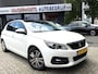 Peugeot 308 110 Pk Benzine * Executive * Panoramadak * Navigatie * Climate & Cruise Control * Voor en Achter Parkeersensoren * L.M. Velgen * Distributieriem in 2025 vervangen * Vingerhoets; Vierde Generatie Eersteklas Service. Al meer dan 100 jaar een begrip in de Brabantse Kempen