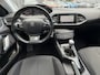 Peugeot 308 110 Pk Benzine * Executive * Panoramadak * Navigatie * Climate & Cruise Control * Voor en Achter Parkeersensoren * L.M. Velgen * Distributieriem in 2025 vervangen * Vingerhoets; Vierde Generatie Eersteklas Service. Al meer dan 100 jaar een begrip in de Brabantse Kempen