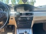 BMW 3-Serie 320i High Executive/AIRCO/CRUISE/LEDER/NAVI PARKEERSENS ACHTER