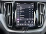 Volvo XC60 2.0 T8 455 pk Plug-in hybrid AWD Ultimate Black Edition Trekhaak Panoramadak Bowers en Wilkins Audio Elektrische Sportstoelen 21 Inch Velgen 360 Camera Head-Up Display Apple Carplay Extra Getint Glas Navigatie Long Range 1e Eigenaar BTW Auto