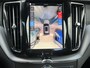 Volvo XC60 2.0 T8 455 pk Plug-in hybrid AWD Ultimate Black Edition Trekhaak Panoramadak Bowers en Wilkins Audio Elektrische Sportstoelen 21 Inch Velgen 360 Camera Head-Up Display Apple Carplay Extra Getint Glas Navigatie Long Range 1e Eigenaar BTW Auto
