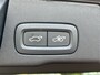 Volvo XC60 2.0 T8 455 pk Plug-in hybrid AWD Ultimate Black Edition Trekhaak Panoramadak Bowers en Wilkins Audio Elektrische Sportstoelen 21 Inch Velgen 360 Camera Head-Up Display Apple Carplay Extra Getint Glas Navigatie Long Range 1e Eigenaar BTW Auto
