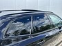 Volvo XC60 2.0 T8 455 pk Plug-in hybrid AWD Ultimate Black Edition Trekhaak Panoramadak Bowers en Wilkins Audio Elektrische Sportstoelen 21 Inch Velgen 360 Camera Head-Up Display Apple Carplay Extra Getint Glas Navigatie Long Range 1e Eigenaar BTW Auto