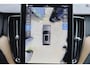 Volvo XC60 T6 Recharge AWD Plus Bright - Panorama/schuifdak - IntelliSafe Assist & Surround - 360º Camera - Harman/Kardon audio - Adaptieve LED koplampen - Verwarmde voorstoelen, stuur & achterbank - Parkeersensoren voor & achter - Elektr. bedienb. voorstoelen met geheugen - Head up display - Draadloze tel. lader - Extra getint glas - 19' LMV