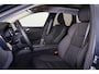 Volvo XC60 T6 Recharge AWD Plus Bright - Panorama/schuifdak - IntelliSafe Assist & Surround - 360º Camera - Harman/Kardon audio - Adaptieve LED koplampen - Verwarmde voorstoelen, stuur & achterbank - Parkeersensoren voor & achter - Elektr. bedienb. voorstoelen met geheugen - Head up display - Draadloze tel. lader - Extra getint glas - 19' LMV