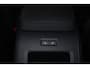 Volvo XC60 T6 Recharge AWD Plus Bright - Panorama/schuifdak - IntelliSafe Assist & Surround - 360º Camera - Harman/Kardon audio - Adaptieve LED koplampen - Verwarmde voorstoelen, stuur & achterbank - Parkeersensoren voor & achter - Elektr. bedienb. voorstoelen met geheugen - Head up display - Draadloze tel. lader - Extra getint glas - 19' LMV