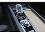 Volvo XC60 T6 Recharge AWD Plus Bright - Panorama/schuifdak - IntelliSafe Assist & Surround - 360º Camera - Harman/Kardon audio - Adaptieve LED koplampen - Verwarmde voorstoelen, stuur & achterbank - Parkeersensoren voor & achter - Elektr. bedienb. voorstoelen met geheugen - Head up display - Draadloze tel. lader - Extra getint glas - 19' LMV