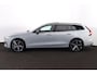 Volvo V60 T6 Recharge AWD Plus Dark - Panorama/schuifdak - IntelliSafe Assist & Surround - 360º Camera - Harman/Kardon audio - Verwarmde voorstoelen, stuur & achterbank - Parkeersensoren voor & achter - Elektr. bedienb. voorstoelen met geheugen - Head up display - Extra getint glas - 19' LMV