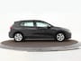 Volkswagen Golf 1.0 eTSI 110pk DSG Life · Camera · Dodehoeksensor · Adaptive Cruise Control · Apple/Android Car Play · Sfeerverlichting · Navigatie · Elek. Inklapbare Spiegels ·