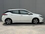 Nissan Leaf Acenta 40 kWh / Dealer Onderhouden / Navigatie via Apple Carplay & Android Auto / Camera / Adaptieve Cruise / Stoelverwarming / Dodehoek Detectie /