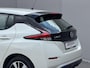 Nissan Leaf Acenta 40 kWh / Dealer Onderhouden / Navigatie via Apple Carplay & Android Auto / Camera / Adaptieve Cruise / Stoelverwarming / Dodehoek Detectie /