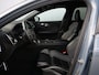 Volvo V60 2.0 B4 Plus Bright 198 Pk Automaat Navi / DAB / Apple Carplay / Camera / Trekhaak