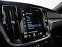Volvo V60 2.0 B4 Plus Bright 198 Pk Automaat Navi / DAB / Apple Carplay / Camera / Trekhaak