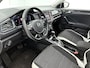 Volkswagen T-Roc 1.5 TSI Sport | Trekhaak | Camera | CarPlay | Stoelverwarming | Navigatie |