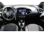 Toyota Aygo X 1.0 VVT-i MT Play | Incl. 12 maanden garantie | Adaptieve cruise control | Apple carplay/Android auto | DAB radio | Airco | Groot scherm | Parkeercamera |