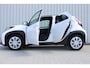 Toyota Aygo X 1.0 VVT-i MT Play | Incl. 12 maanden garantie | Adaptieve cruise control | Apple carplay/Android auto | DAB radio | Airco | Groot scherm | Parkeercamera |