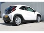 Toyota Aygo X 1.0 VVT-i MT Play | Incl. 12 maanden garantie | Adaptieve cruise control | Apple carplay/Android auto | DAB radio | Airco | Groot scherm | Parkeercamera |