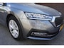 Skoda Octavia Combi 1.0 e-TSI Business Edition Plus/Trekhaak/Camera/ Travel Pakket.