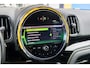 MINI Countryman 1.5 Cooper S E ALL4 Chili 220pk | Adaptieve cruise control | 19'' | Stoelverwarming | Keyless | Elektrisch bedienbare achterklep |  Adaptieve cruise control  | Airco (automatisch) | Elektrisch bedienbare achterklep