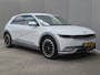 Hyundai Ioniq 5 Lounge 73kWh / SOH 98,80% / Fabrieksgarantie tot 02-2027 / Trekgewicht 1600 kg / CCS snelladen / Warmtepomp / Head Up Display  / Stuur- Stoel & Achterbank verwarming / Elektrische achterklep / Adaptief cruise control / Rondomzicht camera /