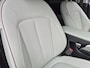 Hyundai Ioniq 5 Lounge 73kWh / SOH 98,80% / Fabrieksgarantie tot 02-2027 / Trekgewicht 1600 kg / CCS snelladen / Warmtepomp / Head Up Display  / Stuur- Stoel & Achterbank verwarming / Elektrische achterklep / Adaptief cruise control / Rondomzicht camera /