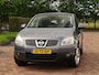 Nissan Qashqai 2.0 Tekna | Airco IJskoud | Pano | Trekhaak | Nieuwe APK! Keyless!