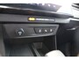 Ford Puma 1.0-125pk EcoBoost Mild-Hybrid ST-Line X AUTOMAAT ! Heerlijk comfortabele, sportieve en luxe hoogzitter, fabr. garamtie t/m 15-07-2029 ! Autm. airco, stoel-, stuur- en voorraamverw., navigatie, telefoonvoorb., lane- en side assist, adapt. cruise cntrl etc.