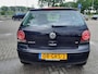 Volkswagen Polo 1.4-16V Optive compacte 5 deurs auto met airco op all seasonsbanden!
