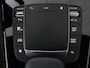 Mercedes-Benz A-klasse 200 Business Solution AMG | Stoelverwarming | Carplay | Leder/Alcantara | Camera | Sfeerverlichting | Park Assist | Climate control | Full LED | Bluetooth | Cruise control