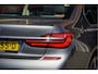 BMW 7-Serie 730d Automaat! M-Sport BJ2018 Lmv 20" | Led V+A | Pdc | Adaptieve Luchtvering | Harman/Kardon | Keyless entry | Elek. achterklep | 360° Camera | Navi | Virtual cockpit | Head-up display | Elek. voorstoelen+Mem/Verwarmd | Lederen bekleding | Zwarte hemel