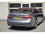 BMW 7-Serie 730d Automaat! M-Sport BJ2018 Lmv 20" | Led V+A | Pdc | Adaptieve Luchtvering | Harman/Kardon | Keyless entry | Elek. achterklep | 360° Camera | Navi | Virtual cockpit | Head-up display | Elek. voorstoelen+Mem/Verwarmd | Lederen bekleding | Zwarte hemel