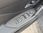 Peugeot 308 SW 1.2 Hybrid 145 PK GT Automaat | Nieuwe Auto | Tot 8 jaar Garantie | Facelift model | Meest Complete Uitvoering | Schuif-Kantel Panoramadak | FOCAL Audio | Alcantara / Leder Massage Stoelen | Stoel- & Stuurverwarming | Navigatie | 18" Lichtmetalen Velgen | Climate Control | 360 Camera | Dode Hoek Detectie |