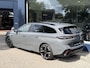Peugeot 308 SW 1.2 Hybrid 145 PK GT Automaat | Nieuwe Auto | Tot 8 jaar Garantie | Facelift model | Meest Complete Uitvoering | Schuif-Kantel Panoramadak | FOCAL Audio | Alcantara / Leder Massage Stoelen | Stoel- & Stuurverwarming | Navigatie | 18" Lichtmetalen Velgen | Climate Control | 360 Camera | Dode Hoek Detectie |