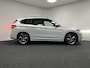 BMW X1 xDrive20i M Sport | NAVI | PANO | TREKHAAK | HUD | KEYLESS |